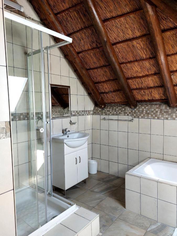 Coga - Villa Marloth Park